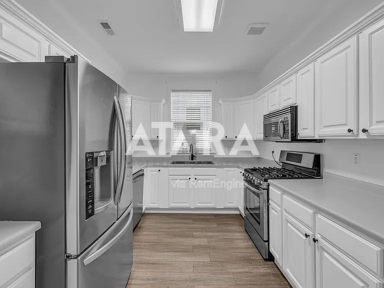 Quiet 3 Bedroom, 3 Bath Townhome in Daybreak property image