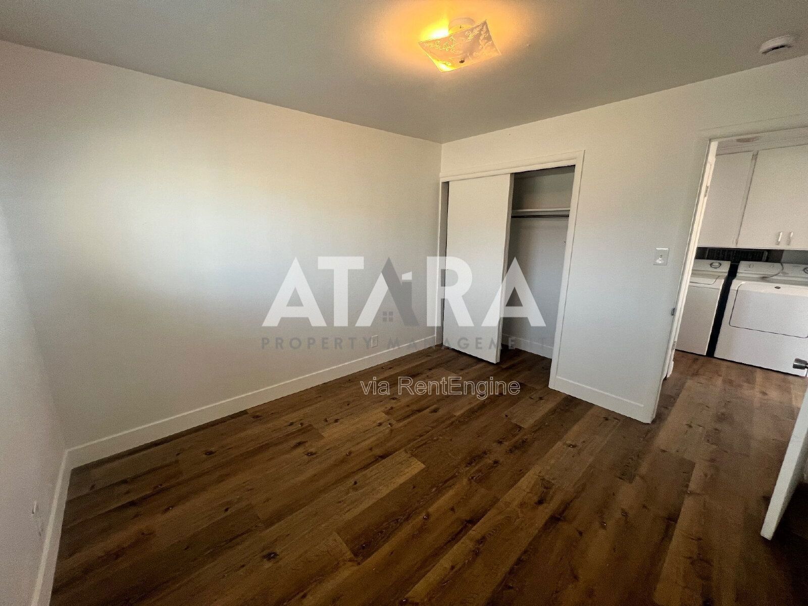Remodeled 1 Bed / 1 Bath with Garage Parking & Washer/Dryer  Fairmont Park Area property image