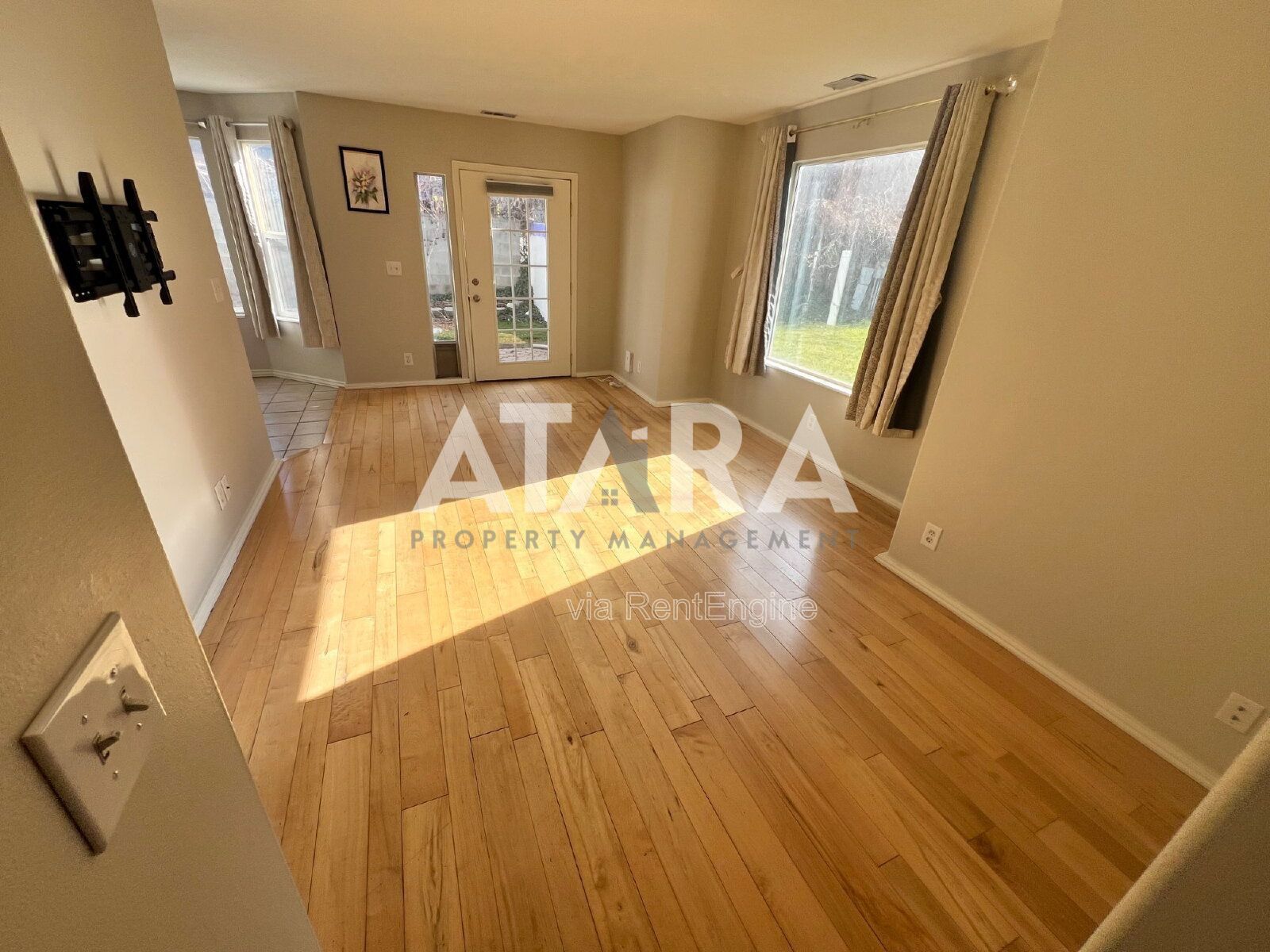 Affordable 2 Bed / 2.5 Bath Townhome Near Downtown Salt Lake property image