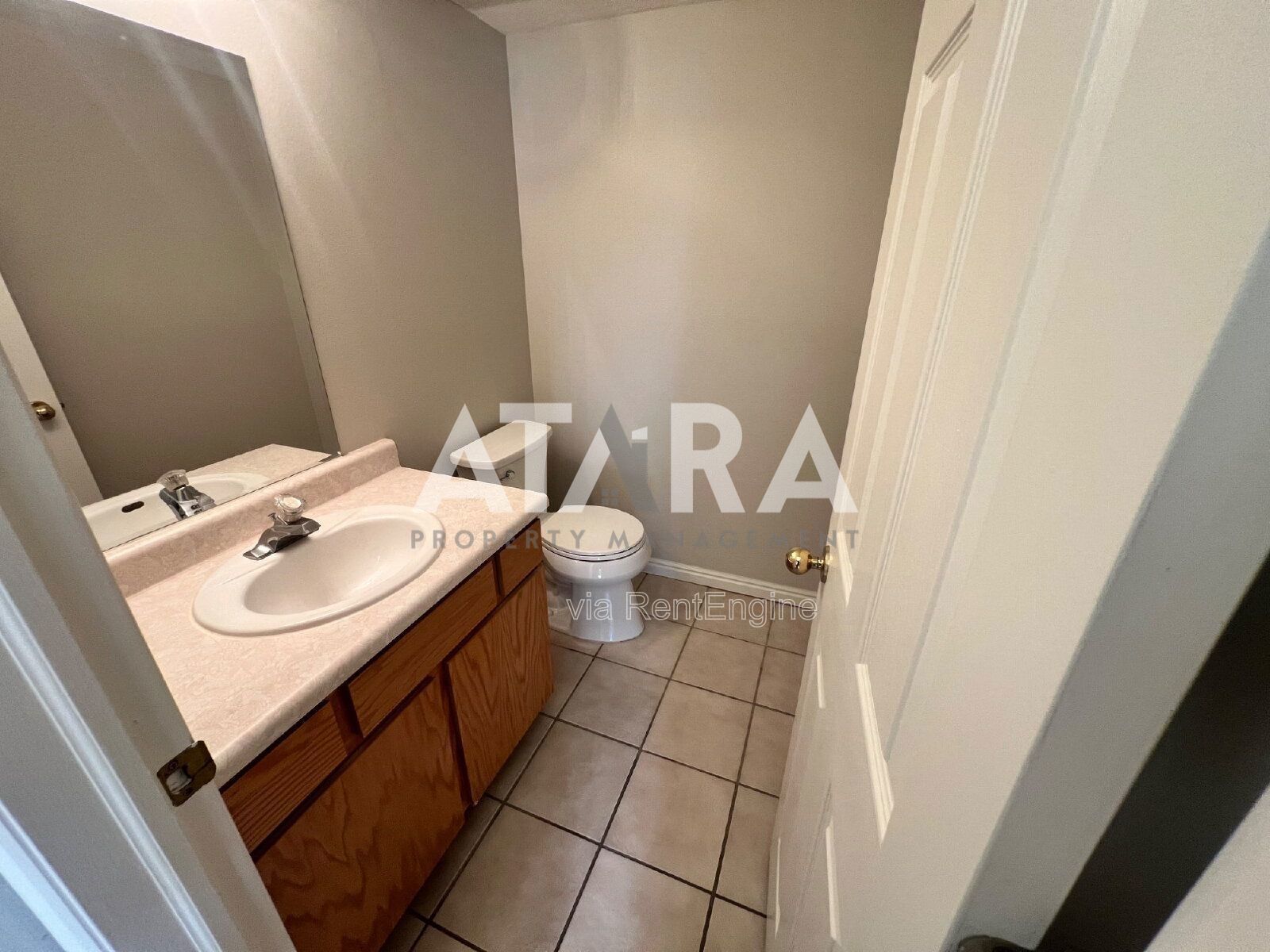 Affordable 2 Bed / 2.5 Bath Townhome Near Downtown Salt Lake property image