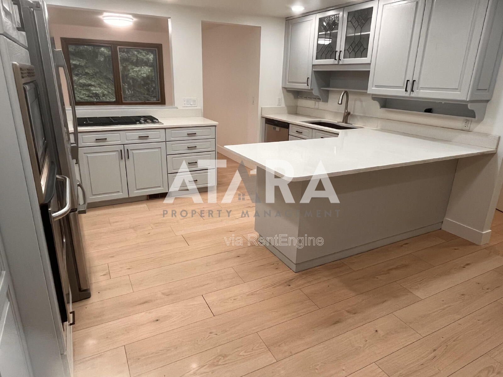 Spacious 3 Bed / 2 Bath Duplex in Prime East Side Location – Near Sugarhouse! property image