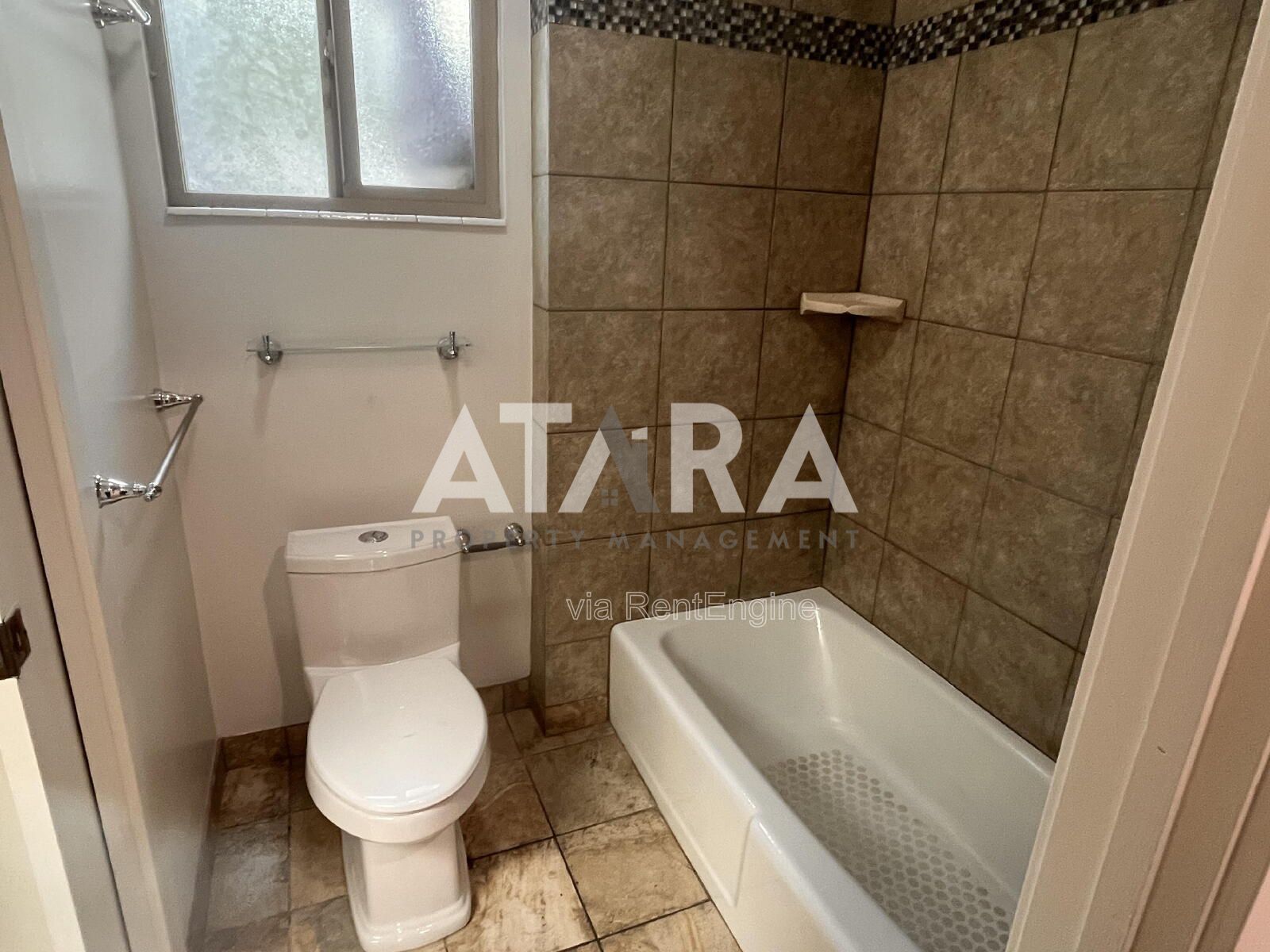 Spacious 3 Bed / 2 Bath Duplex in Prime East Side Location – Near Sugarhouse! property image