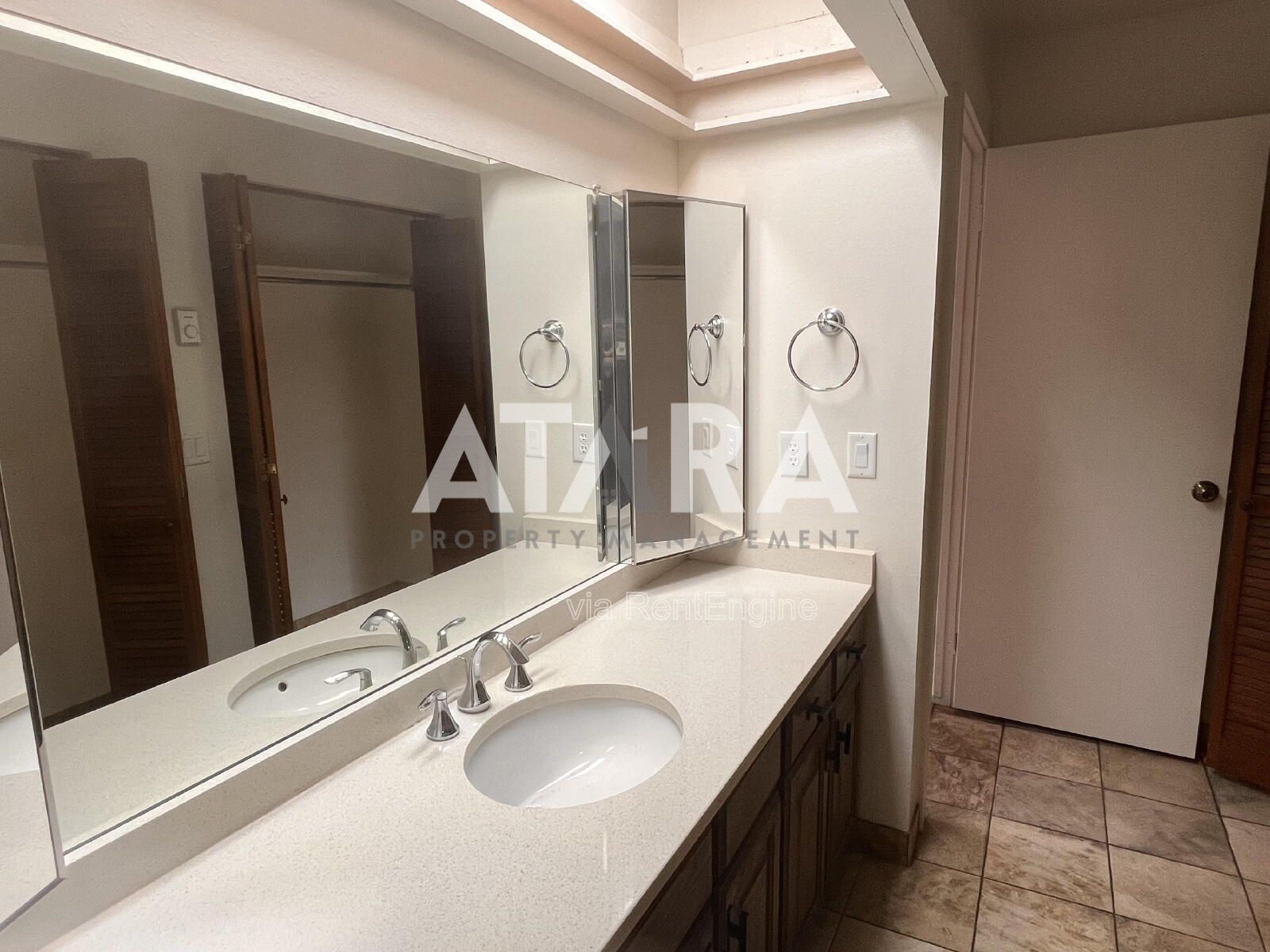 Spacious 3 Bed / 2 Bath Duplex in Prime East Side Location – Near Sugarhouse! property image