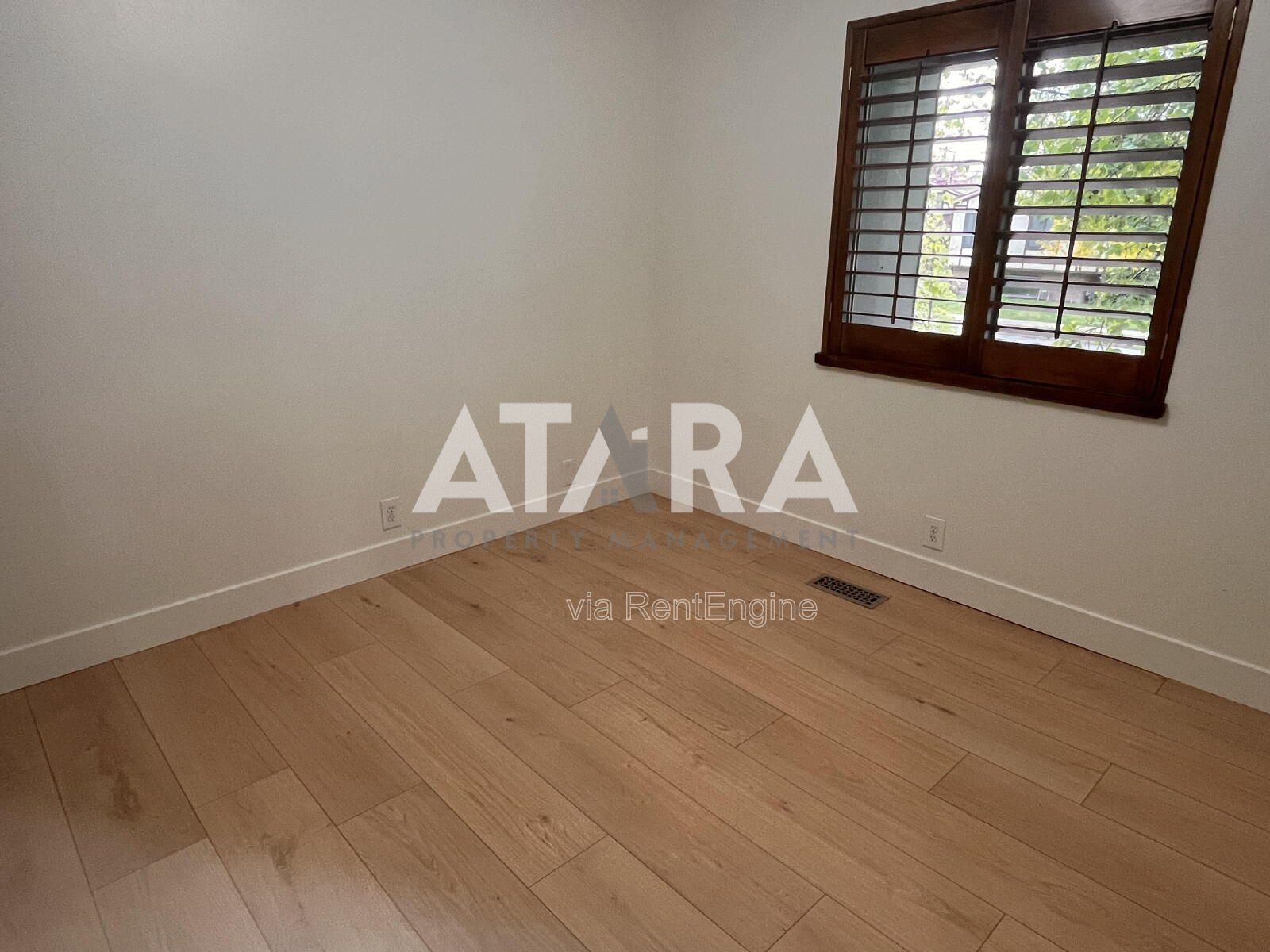 Spacious 3 Bed / 2 Bath Duplex in Prime East Side Location – Near Sugarhouse! property image