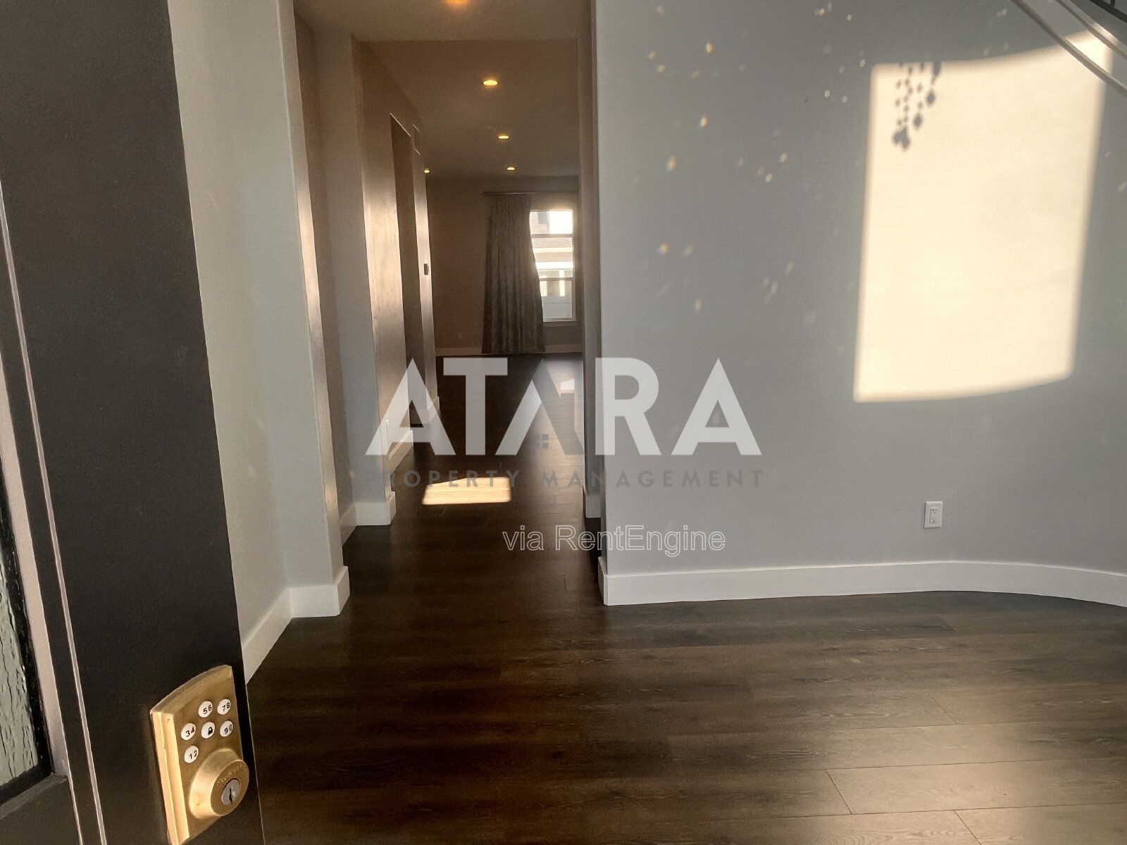 Spacious 5-Bedroom Retreat in Cottonwood Heights property image
