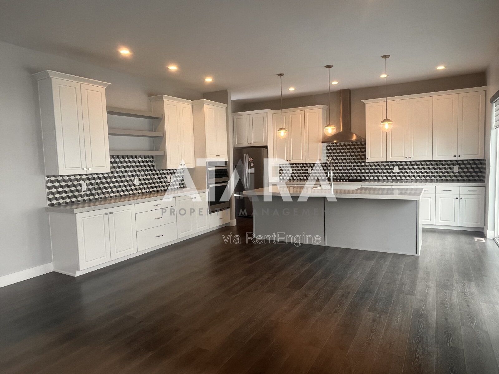 Spacious 5-Bedroom Retreat in Cottonwood Heights property image