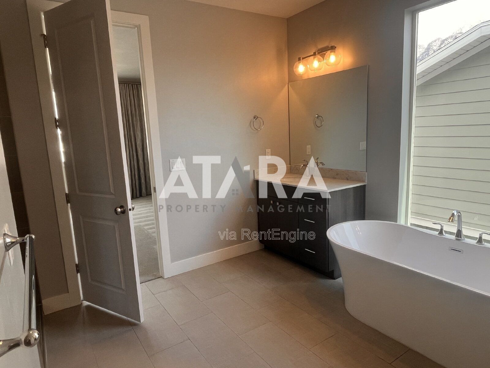 Spacious 5-Bedroom Retreat in Cottonwood Heights property image