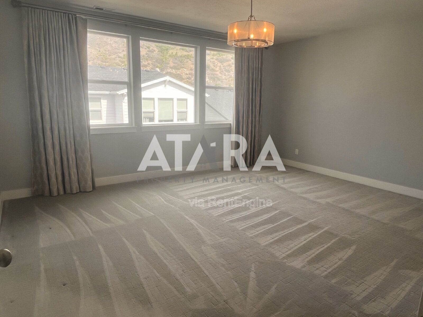 Spacious 5-Bedroom Retreat in Cottonwood Heights property image