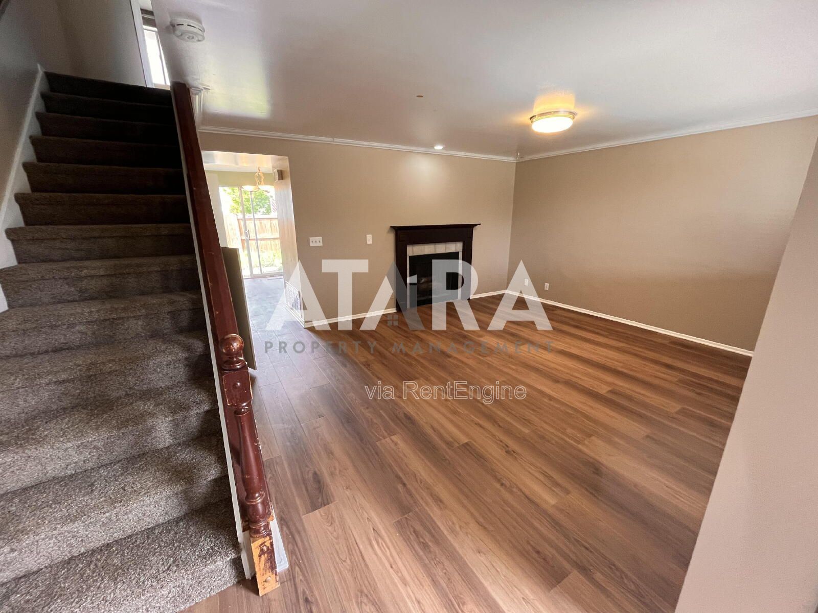 Charming 2 Bed / 1.5 Bath Condo in the Heart of Bountiful Prime Location! property image