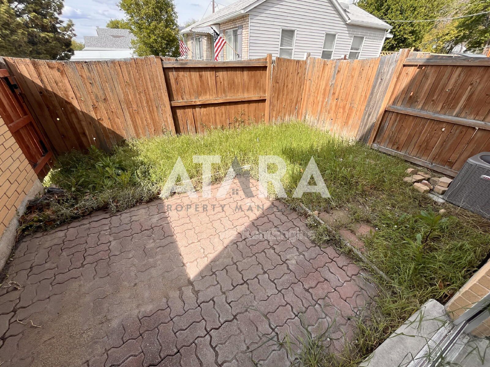 Charming 2 Bed / 1.5 Bath Condo in the Heart of Bountiful Prime Location! property image