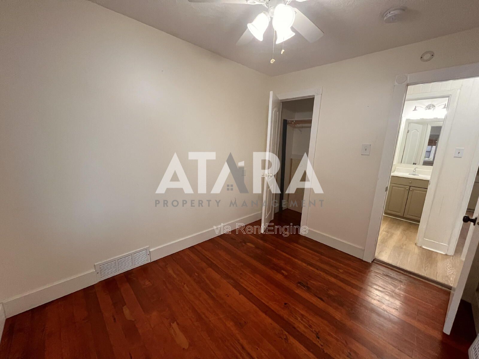 Spacious 5-Bed Duplex in Millcreek property image