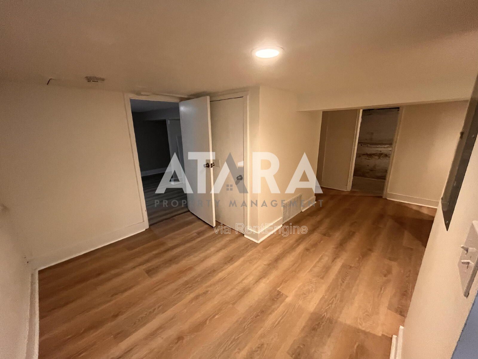 Spacious 5-Bed Duplex in Millcreek property image