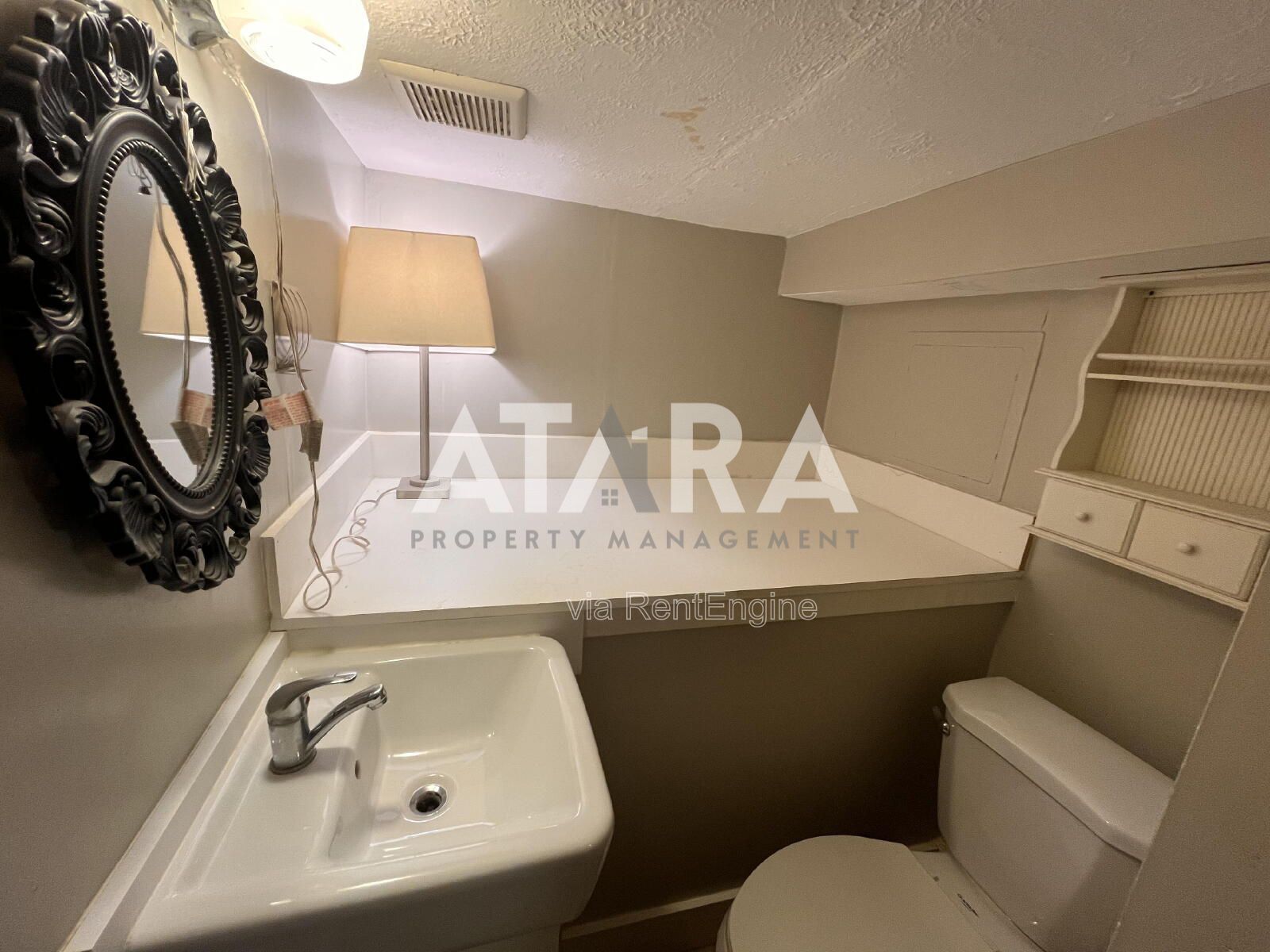 Spacious 5-Bed Duplex in Millcreek property image