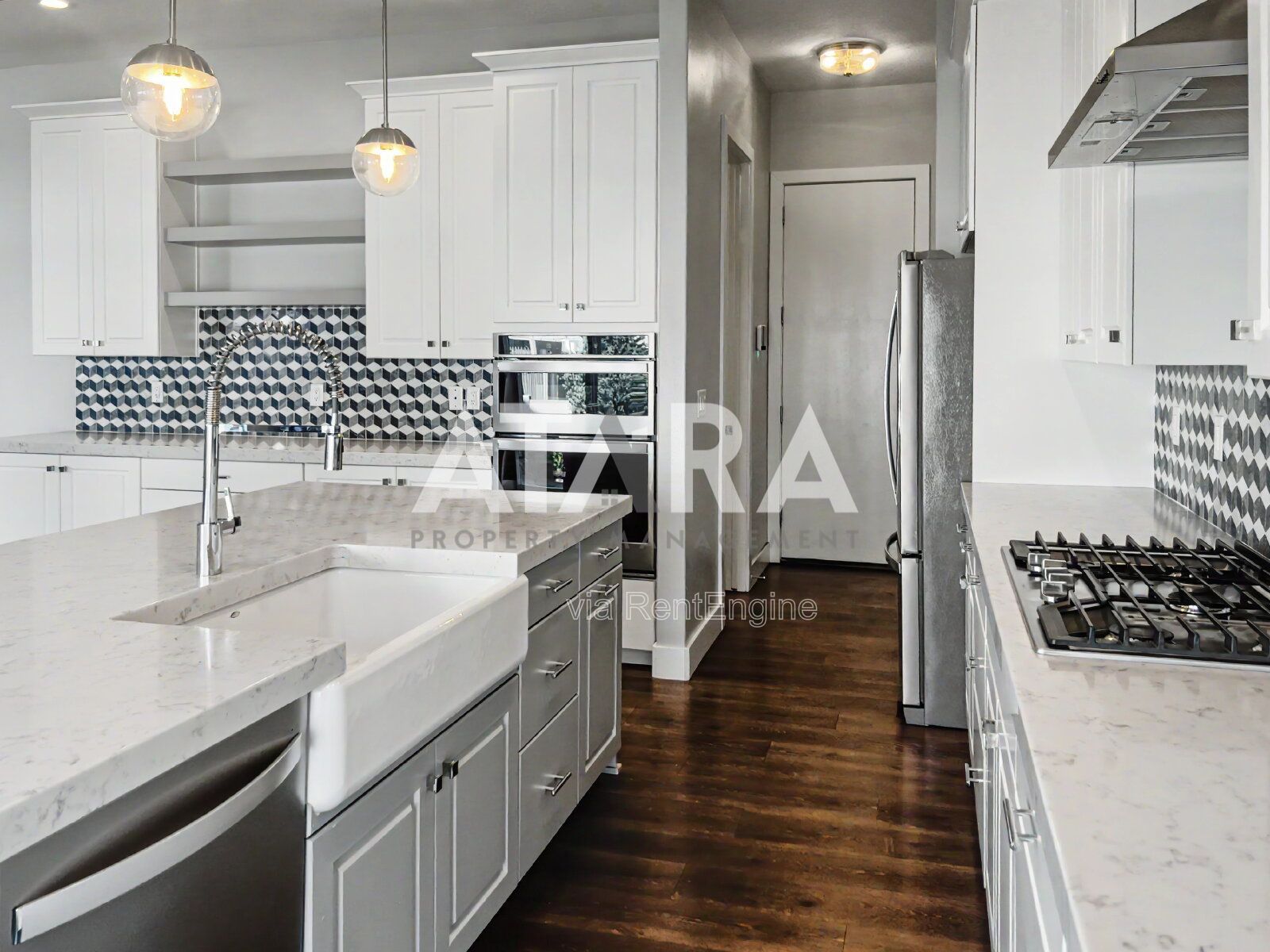 Spacious 5-Bedroom Retreat in Cottonwood Heights property image
