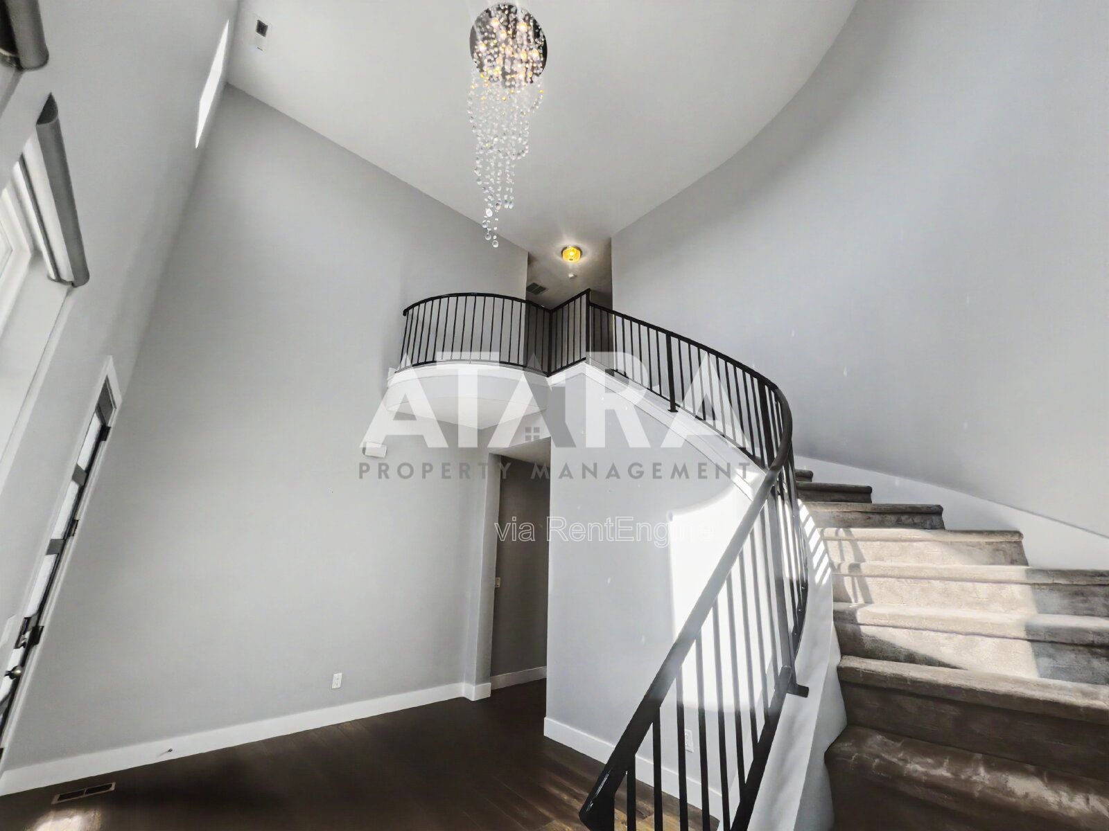 Spacious 5-Bedroom Retreat in Cottonwood Heights property image