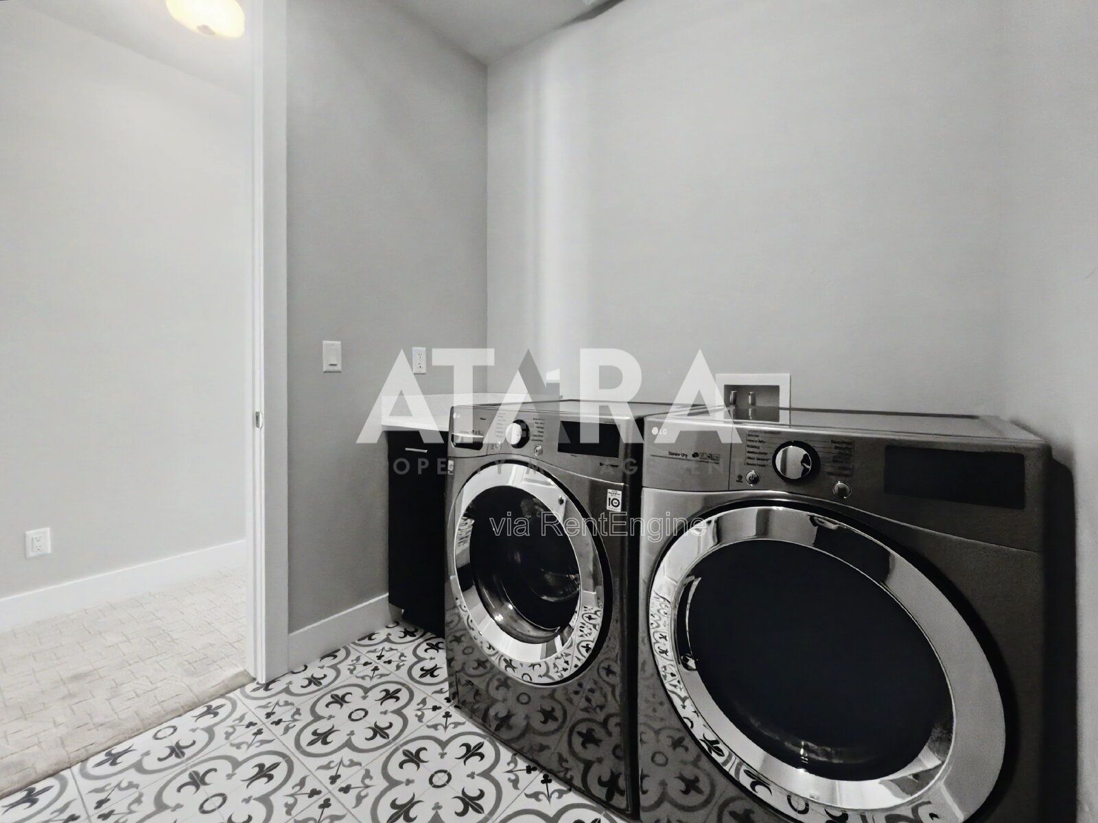 Spacious 5-Bedroom Retreat in Cottonwood Heights property image