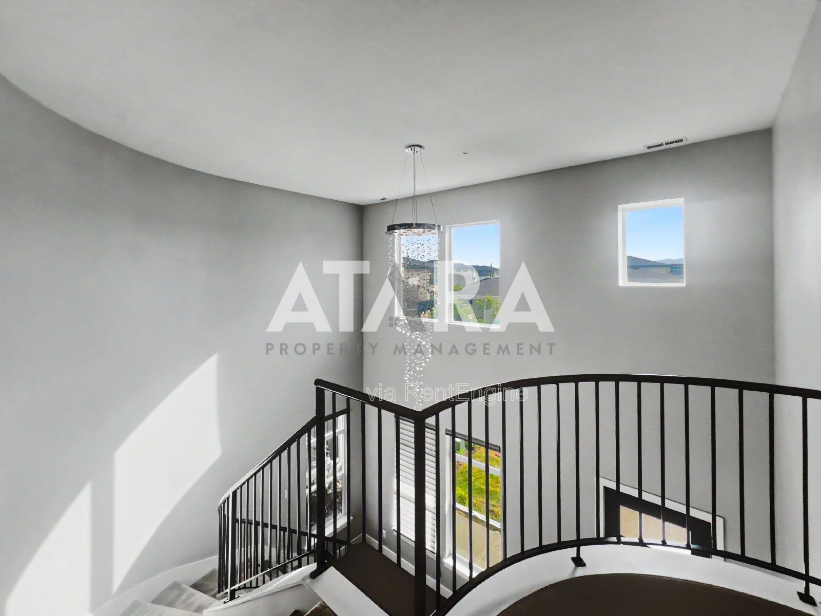 Spacious 5-Bedroom Retreat in Cottonwood Heights property image