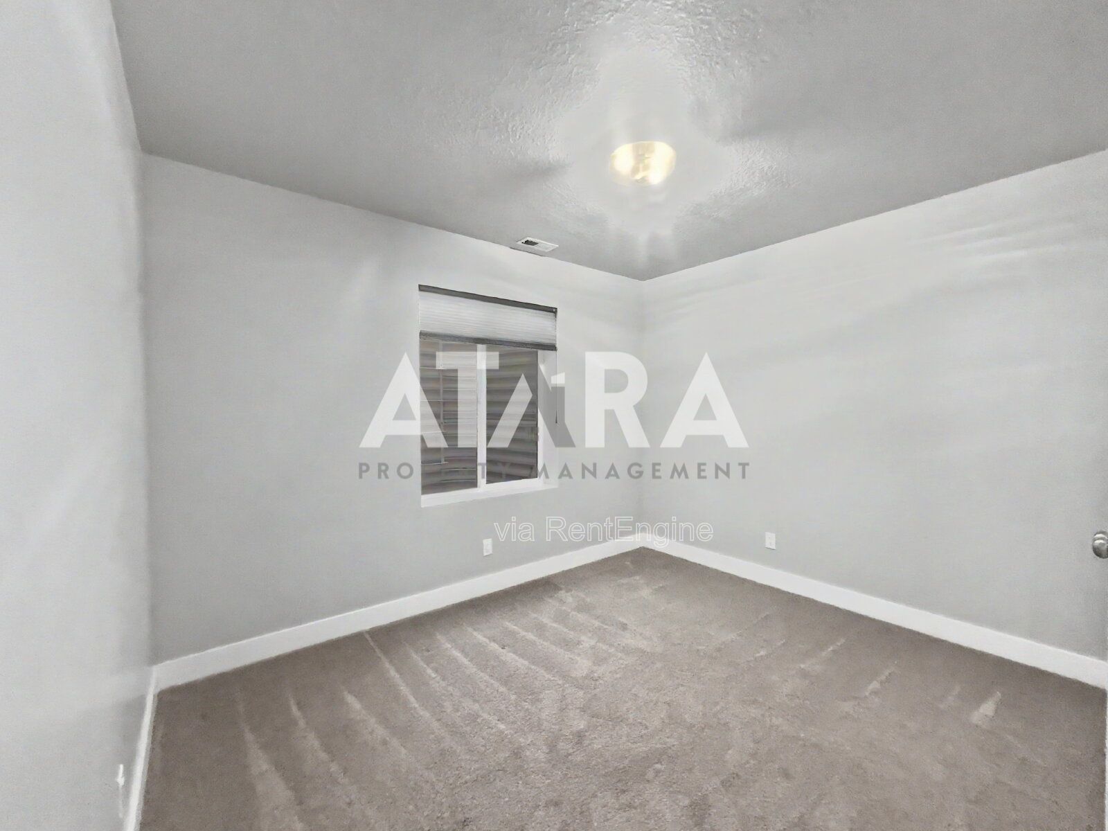 Spacious 5-Bedroom Retreat in Cottonwood Heights property image