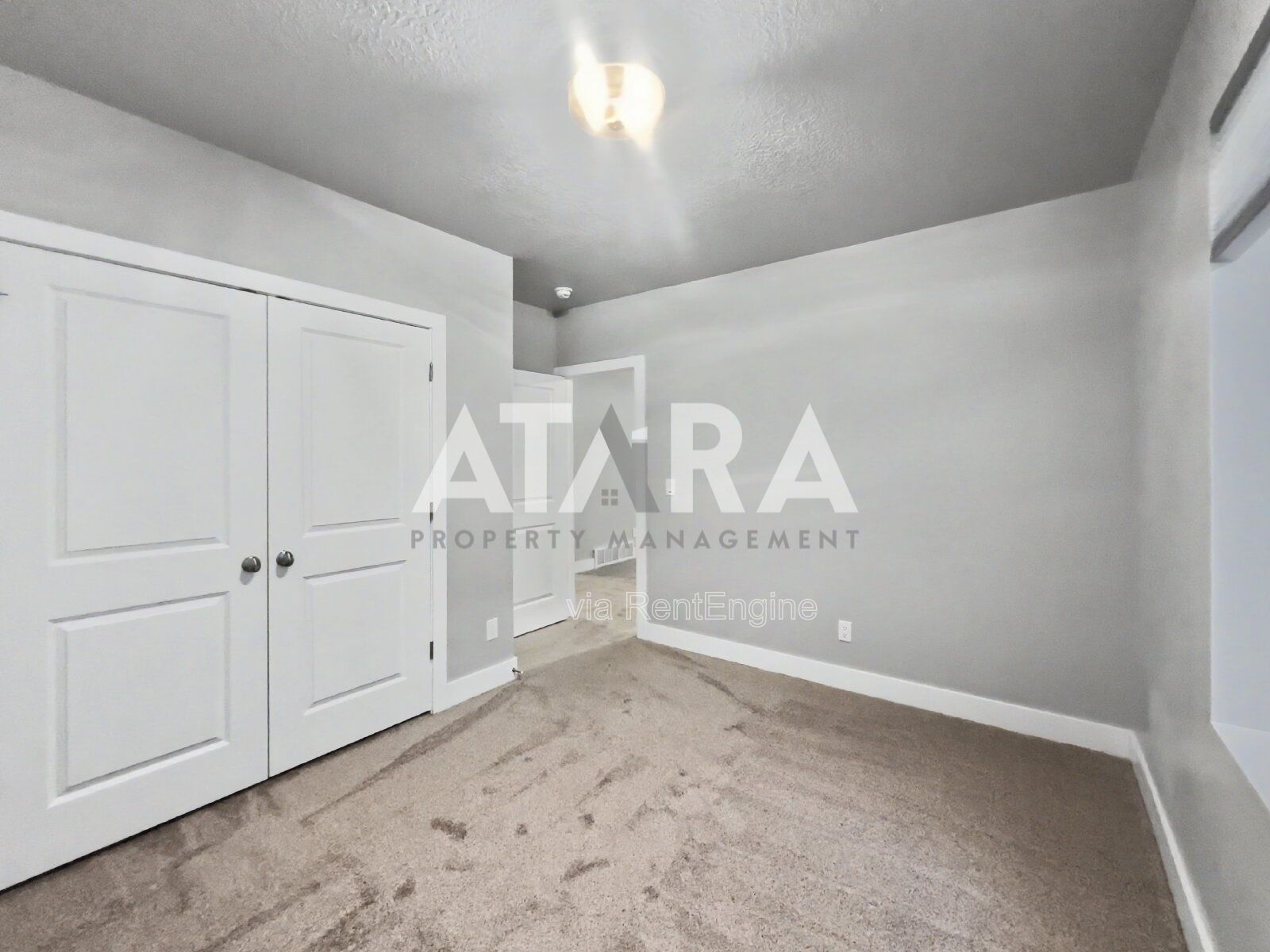 Spacious 5-Bedroom Retreat in Cottonwood Heights property image