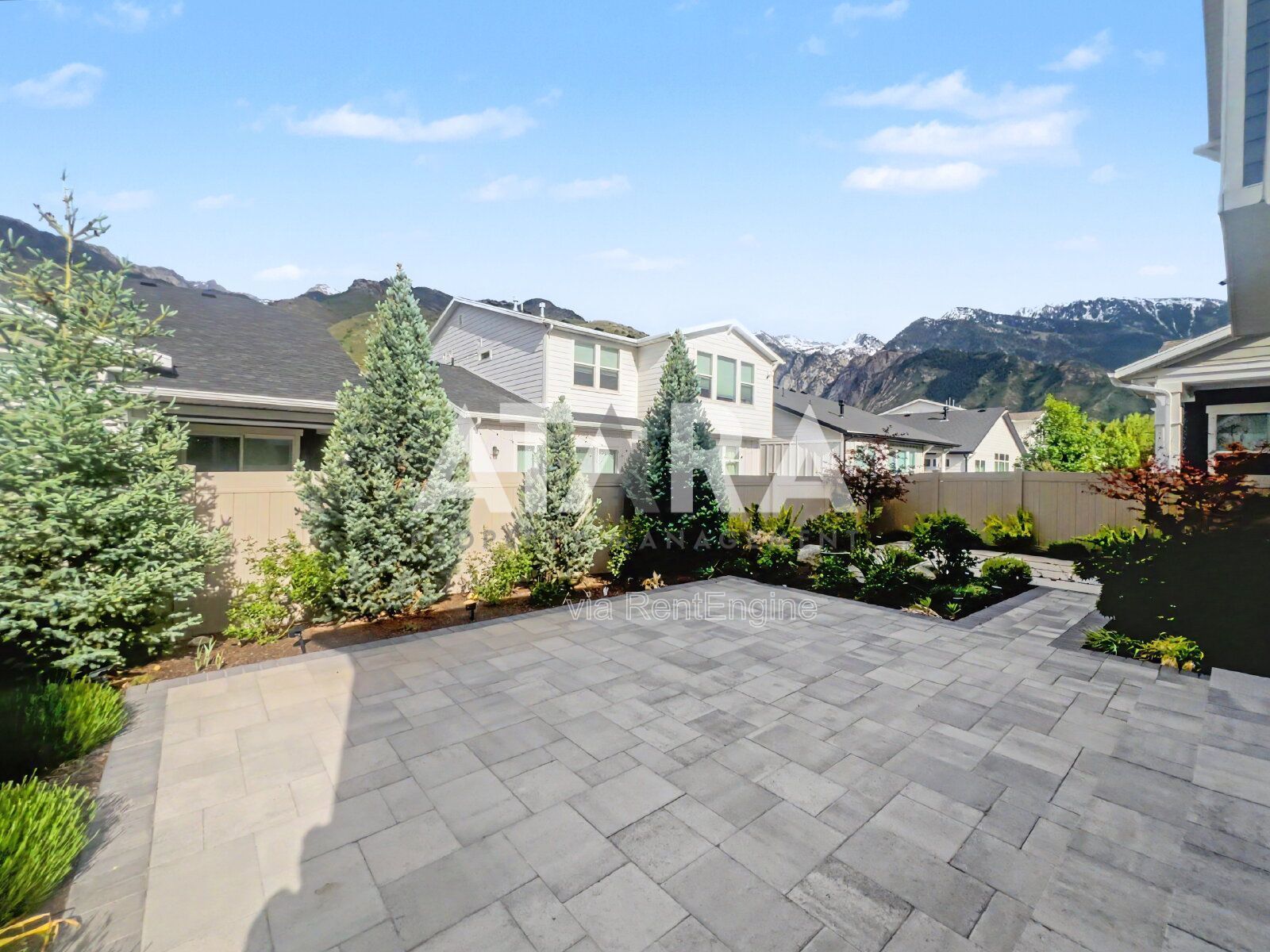 Spacious 5-Bedroom Retreat in Cottonwood Heights property image