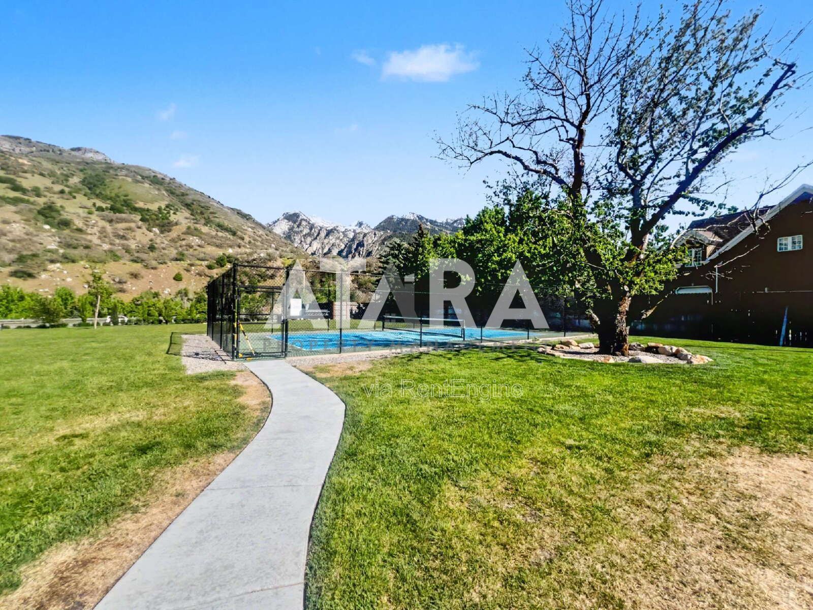 Spacious 5-Bedroom Retreat in Cottonwood Heights property image