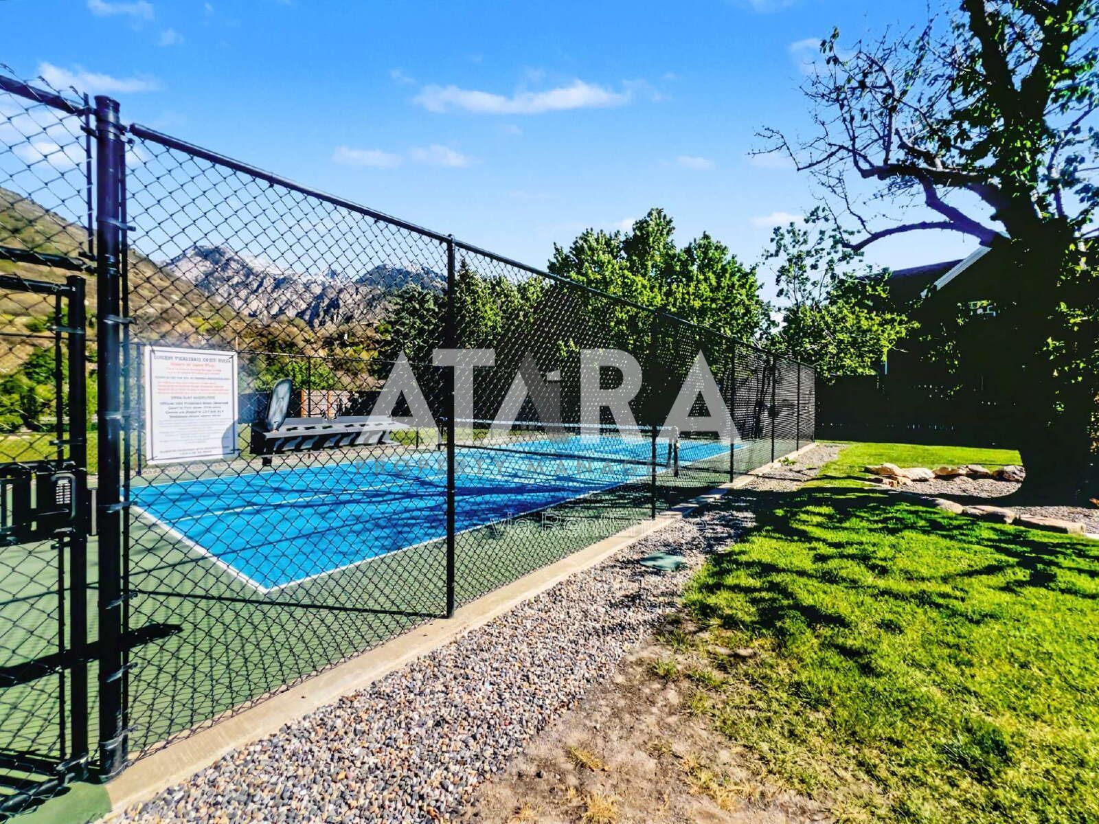Spacious 5-Bedroom Retreat in Cottonwood Heights property image