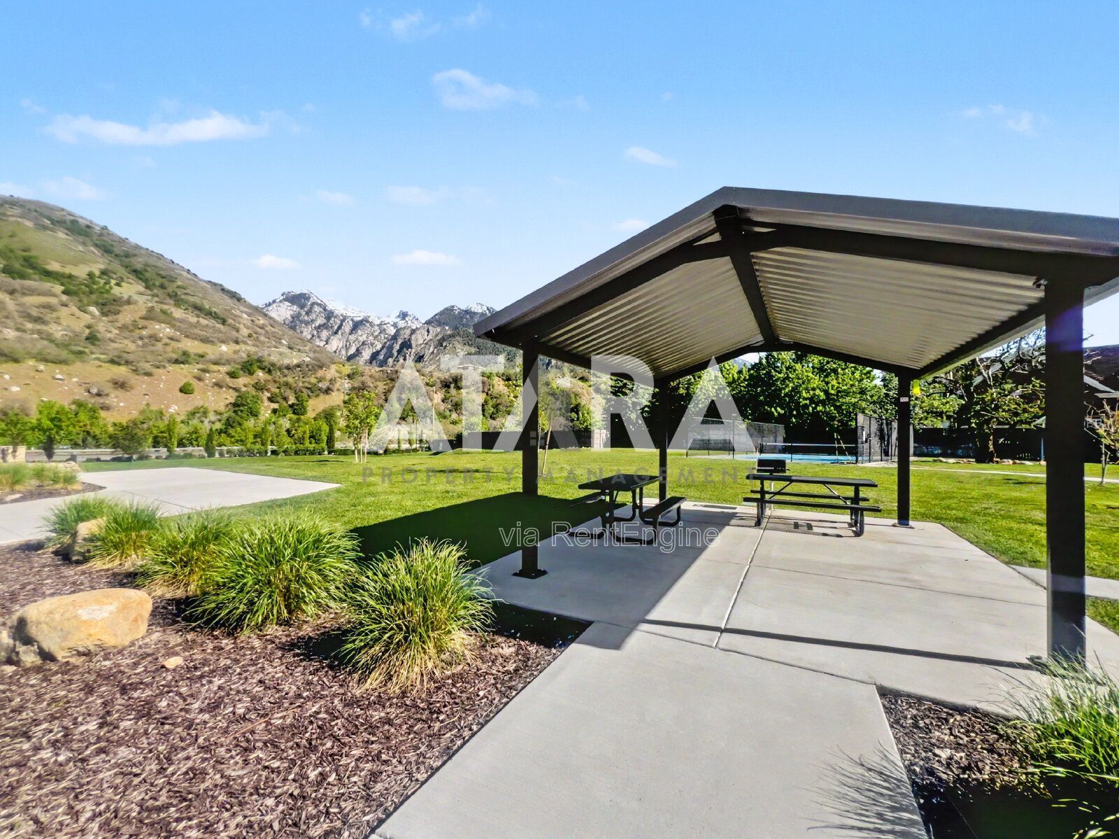 Spacious 5-Bedroom Retreat in Cottonwood Heights property image