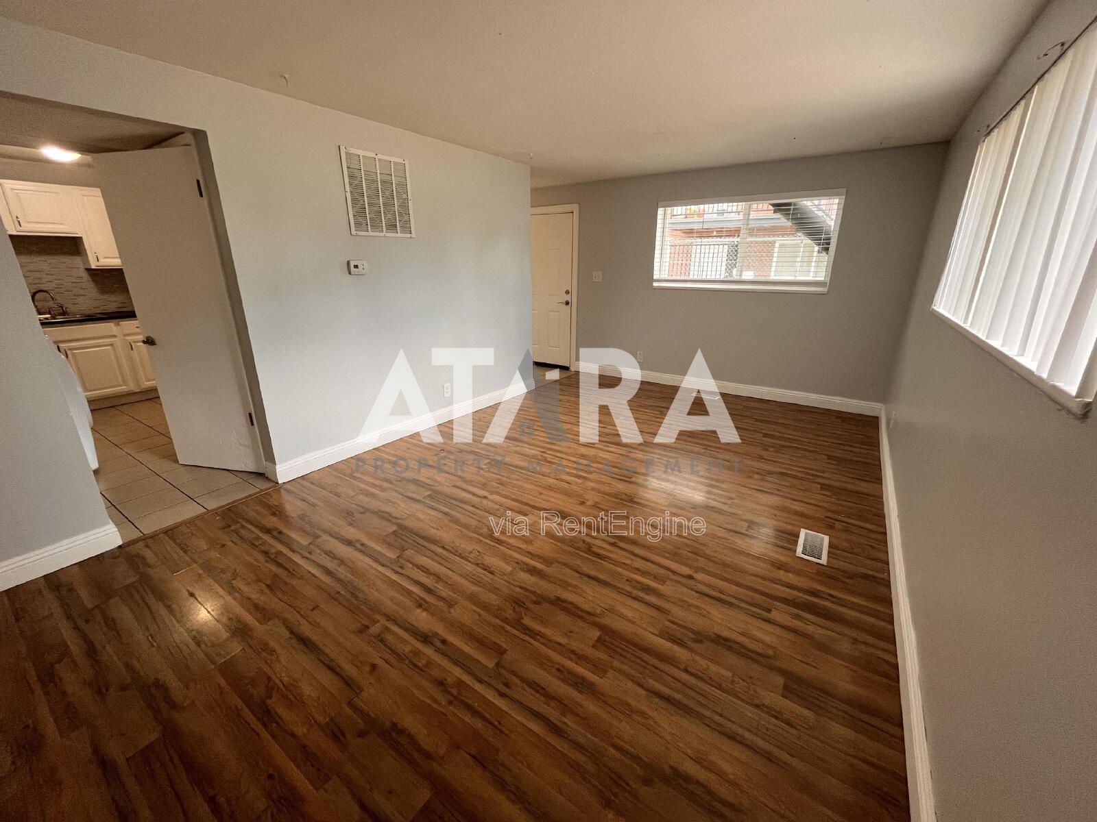 Charming 2 Bed / 1 Bath Unit in Salt Lake City Convenient & Well-Located! property image