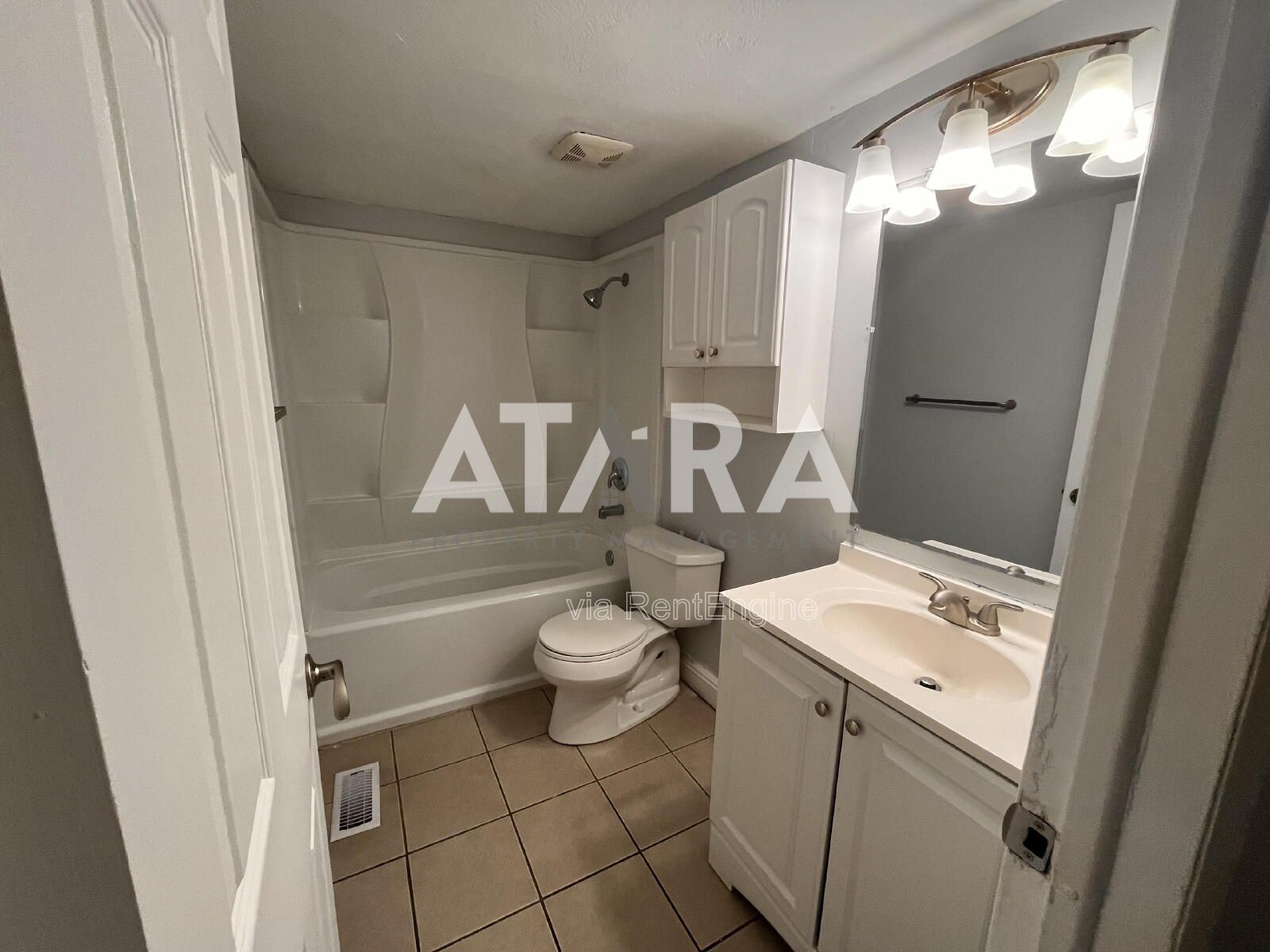 Charming 2 Bed / 1 Bath Unit in Salt Lake City Convenient & Well-Located! property image
