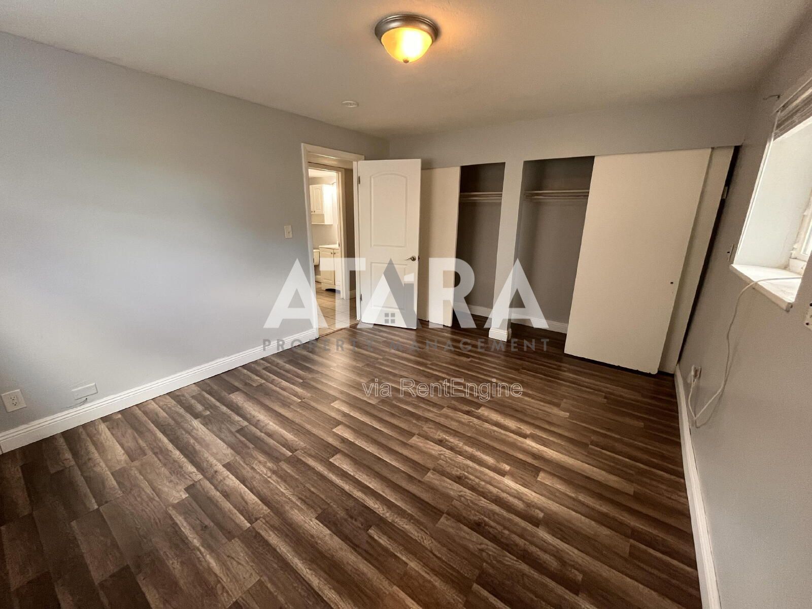 Charming 2 Bed / 1 Bath Unit in Salt Lake City Convenient & Well-Located! property image