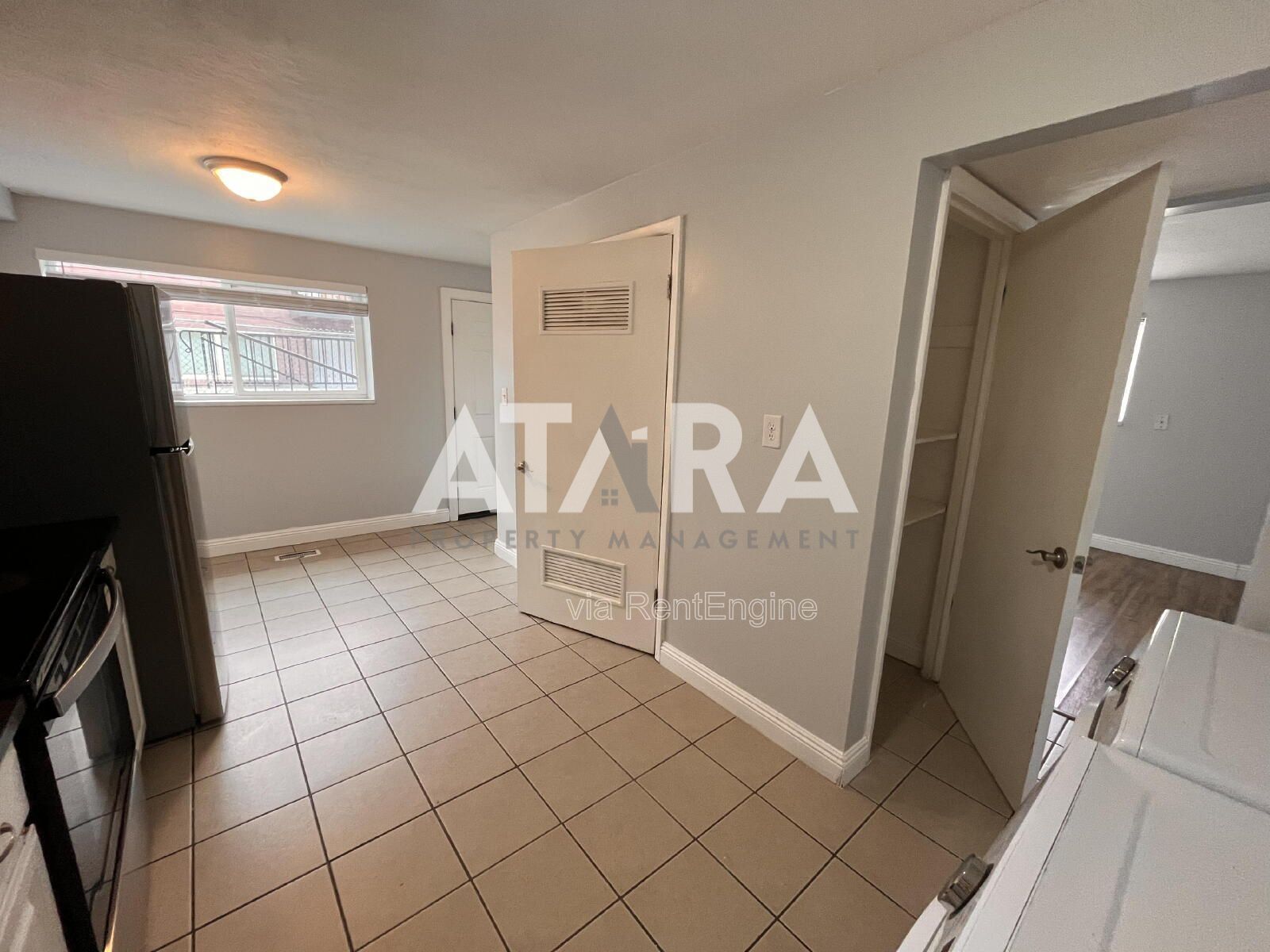 Charming 2 Bed / 1 Bath Unit in Salt Lake City Convenient & Well-Located! property image