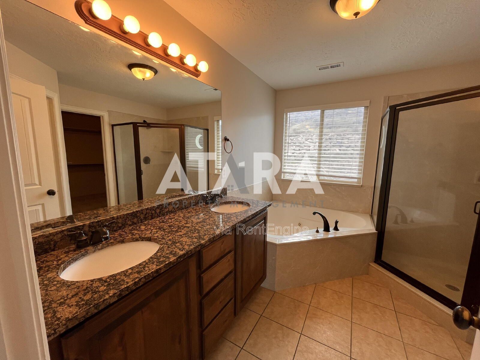 Spacious Pet Friendly Home in Eagle Mountain! —5 Bed / 3 Bath w/ Stunning Views & Vaulted Great Room! property image