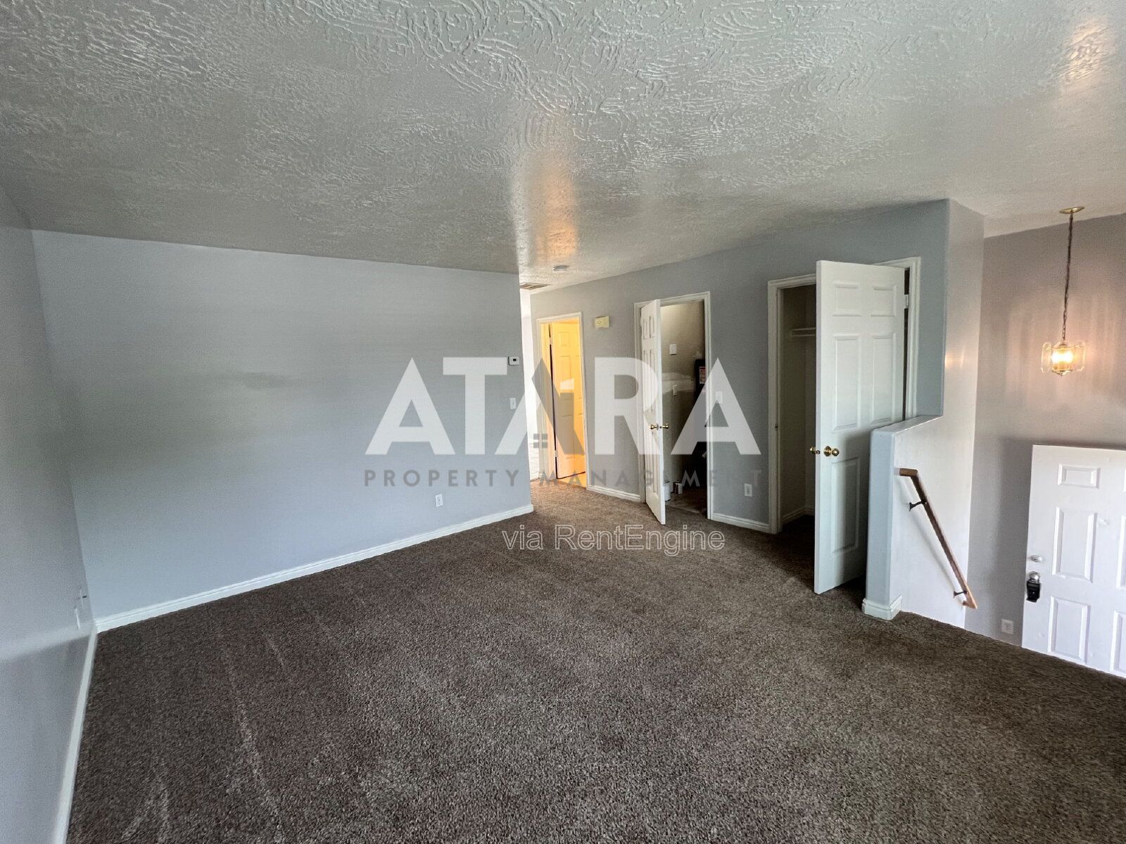 Charming 3-Bedroom, 2-Bath Townhouse in the Heart of Ogden - Bright, Spacious & Convenient Living. property image