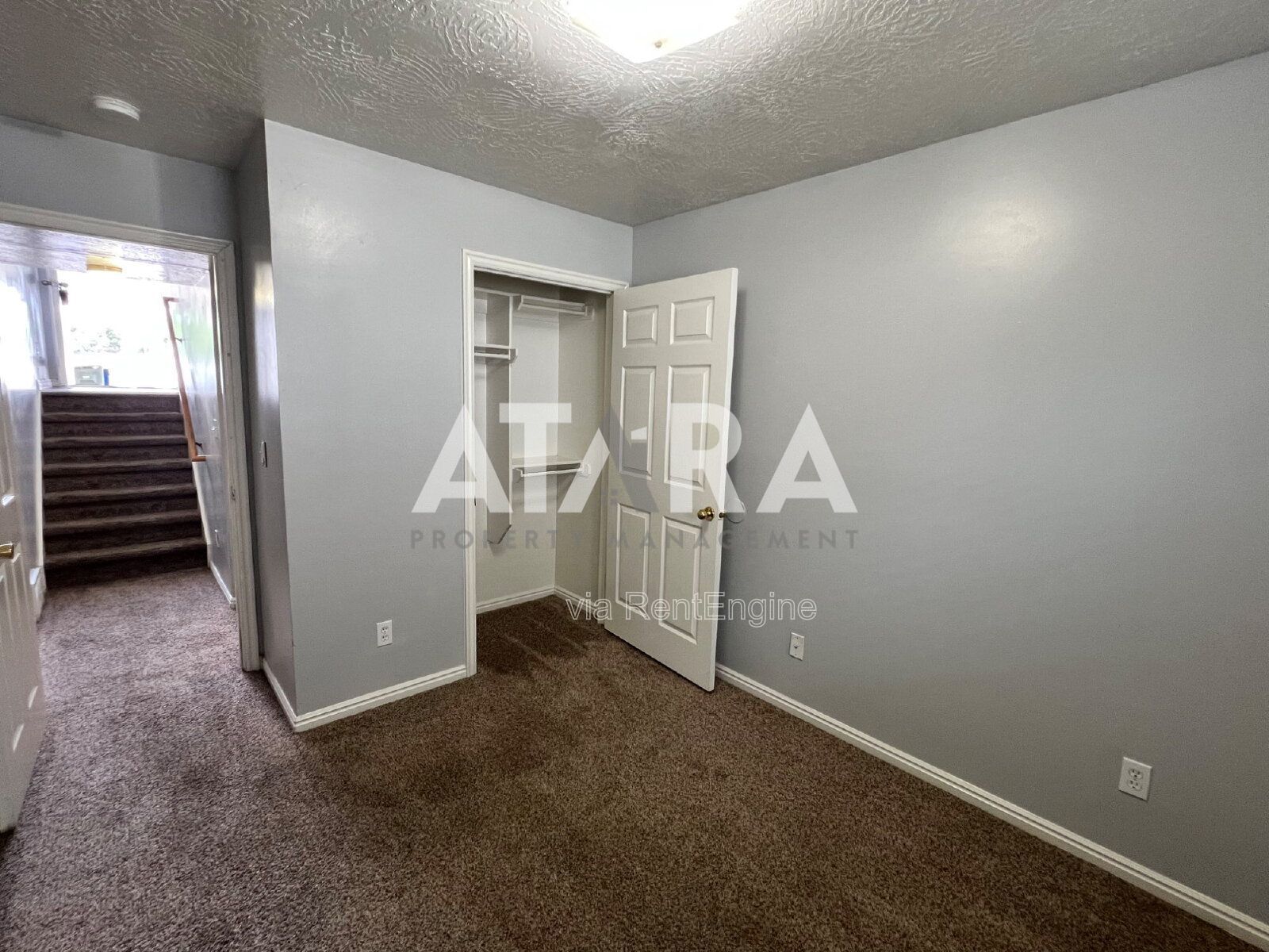 Charming 3-Bedroom, 2-Bath Townhouse in the Heart of Ogden - Bright, Spacious & Convenient Living. property image