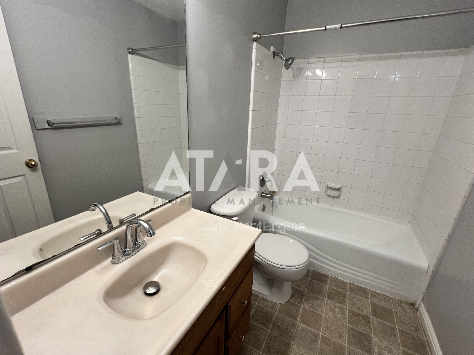 Charming 3-Bedroom, 2-Bath Townhouse in the Heart of Ogden - Bright, Spacious & Convenient Living. property image