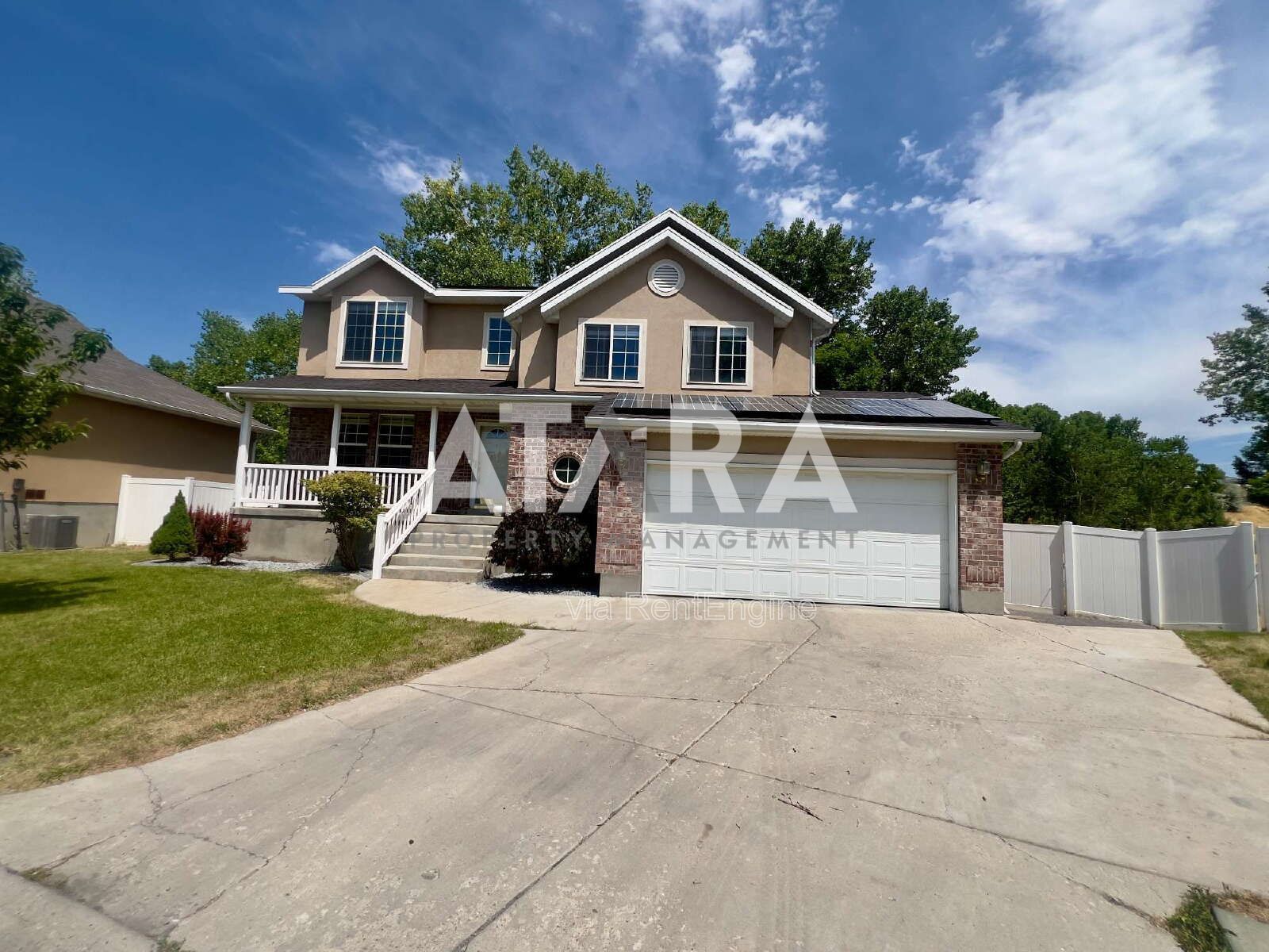 Pet-Friendly 5-Bed Home w/ Solar, Hot Tub, Great Back yard! Community Pool property image