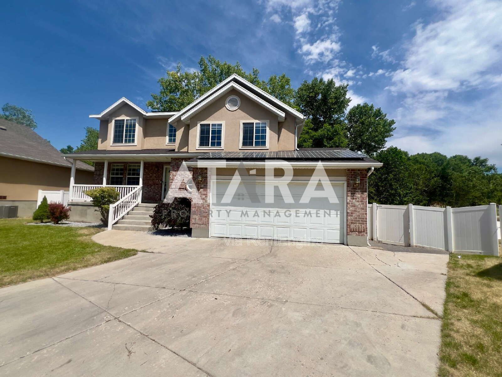 Pet-Friendly 5-Bed Home w/ Solar, Hot Tub, Great Back yard! Community Pool property image
