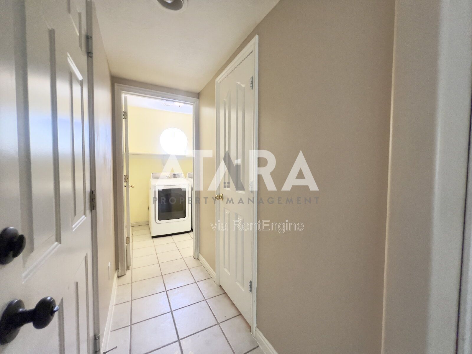 Pet-Friendly 5-Bed Home w/ Solar, Hot Tub, Great Back yard! Community Pool property image