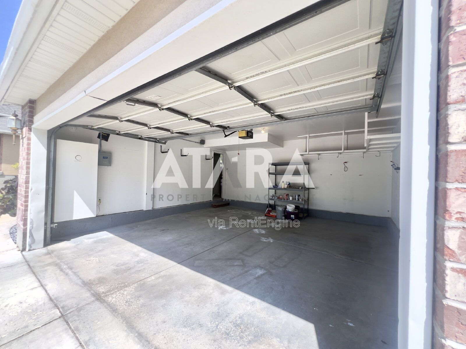 Pet-Friendly 5-Bed Home w/ Solar, Hot Tub, Great Back yard! Community Pool property image
