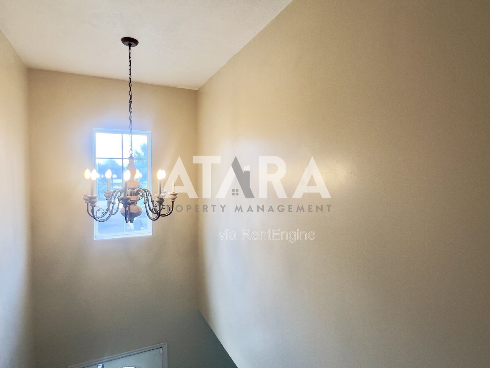Pet-Friendly 5-Bed Home w/ Solar, Hot Tub, Great Back yard! Community Pool property image