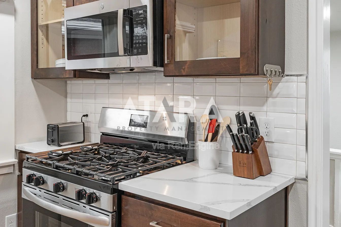 3 Bed Furnished **$0 Deposit Program Available** property image