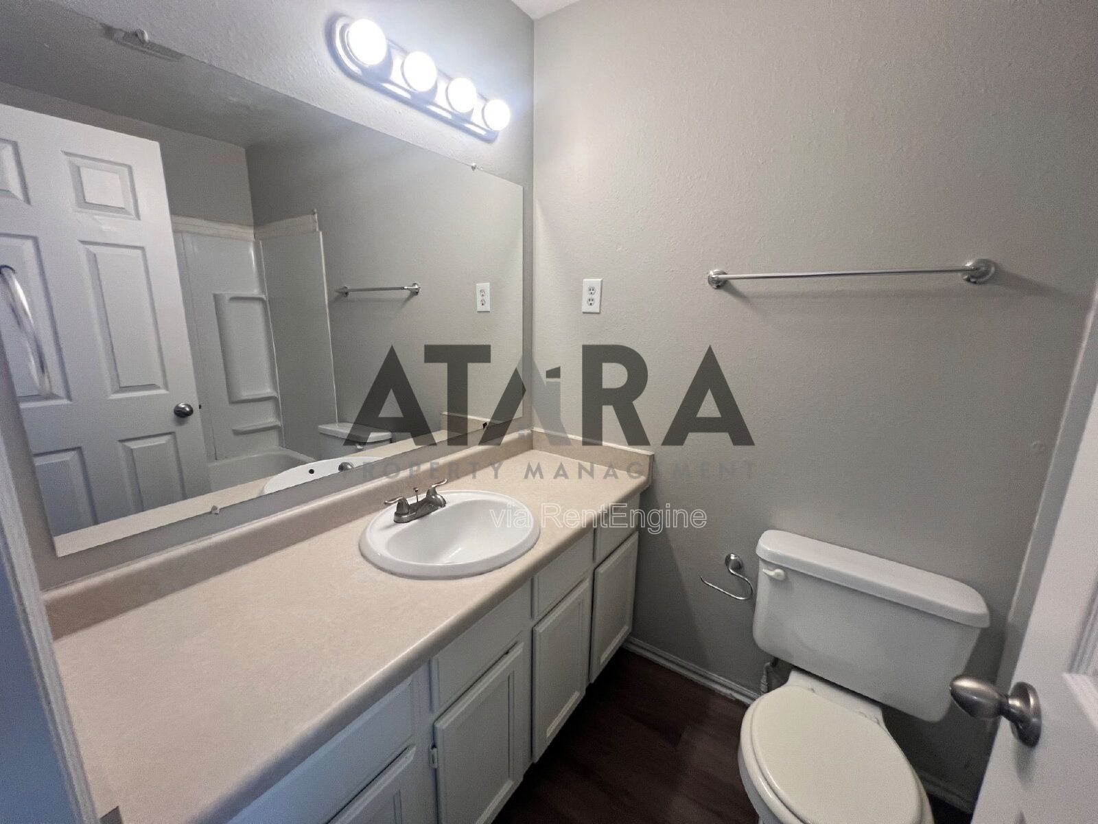 Comfort for You & Your Pet - 3 Bed NSL #13 property image