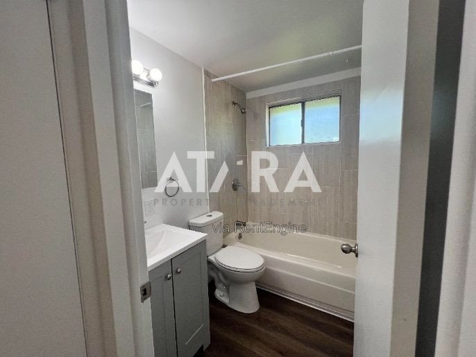 Charming 2 Bed, 1 Bath Apartment in the Heart of Sandy! property image