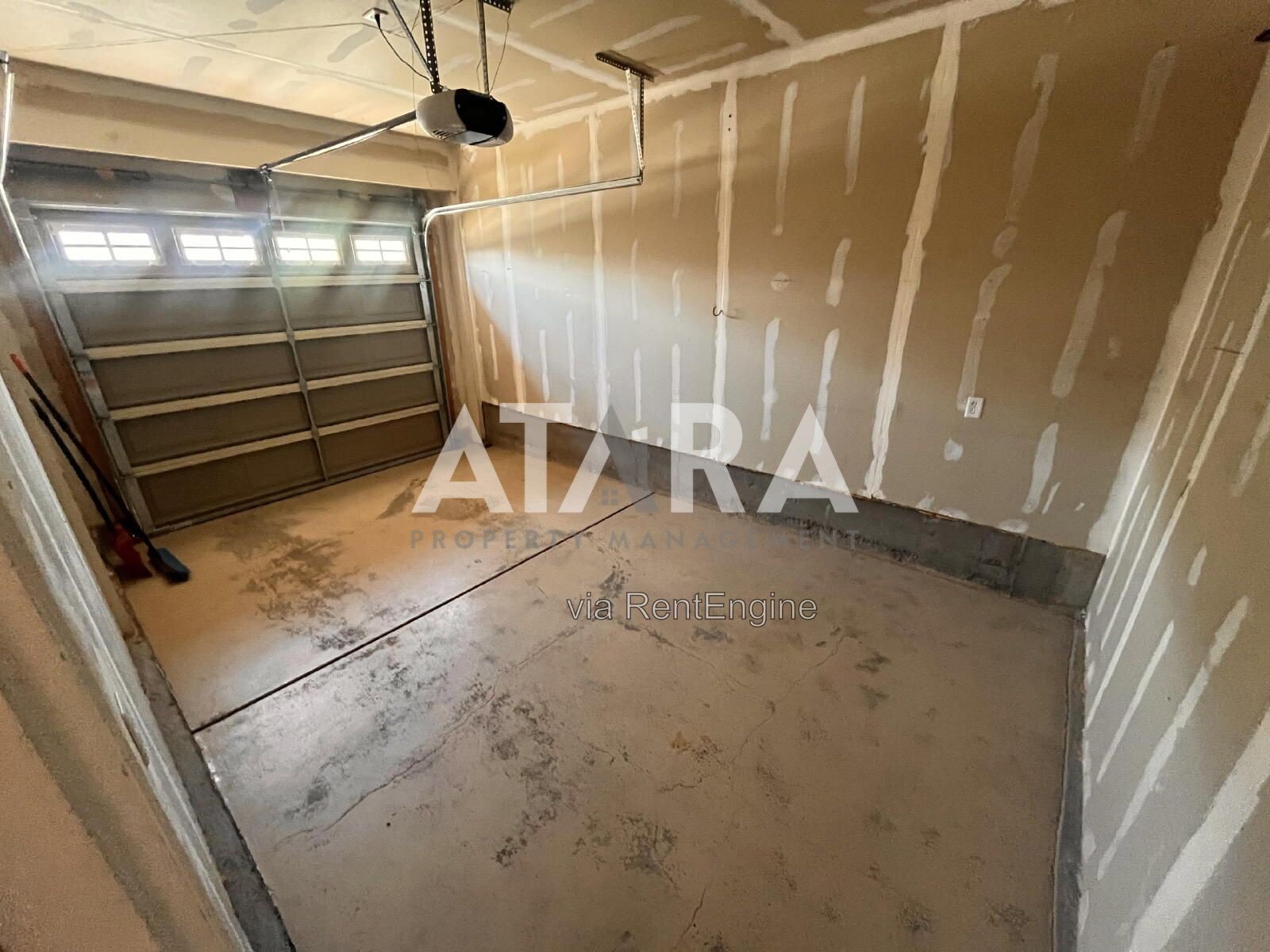 Welcome Home to Luxury Townhome Living in Draper! property image
