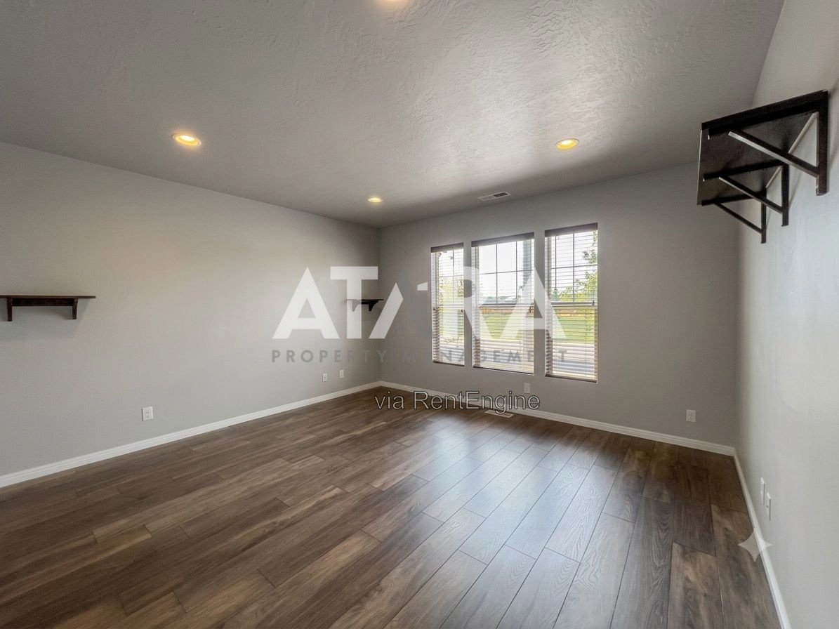 Spacious and Stylish Living in West Valley City! property image