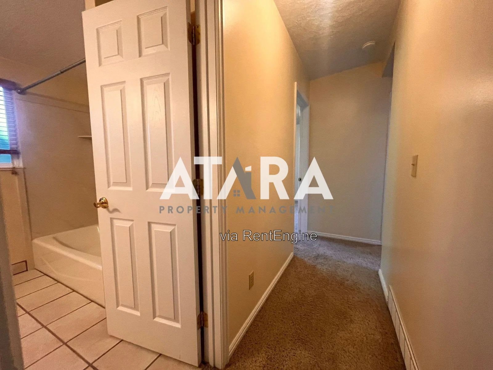 Spacious 5 Bed / 2 Bath Home in Murray  Plenty of Room to Live, Work & Entertain! property image