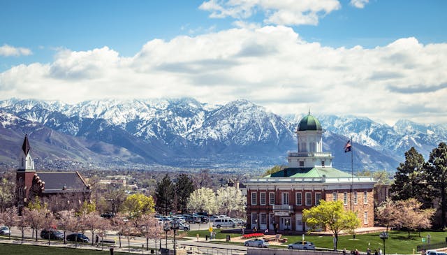 downtown salt lake city with mountains in the back